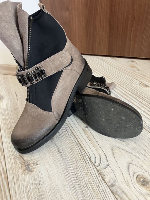 Ghete dama piele, mărimea 38, stare foarte buna