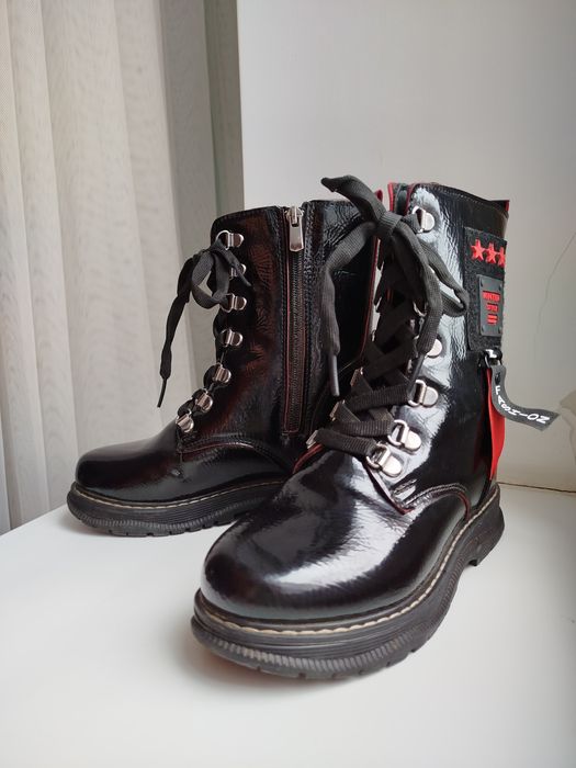 Детские сапоги на девочку