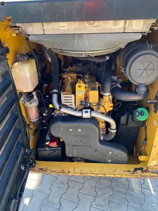 Mini incarcator Bobcat 246D 1 tona