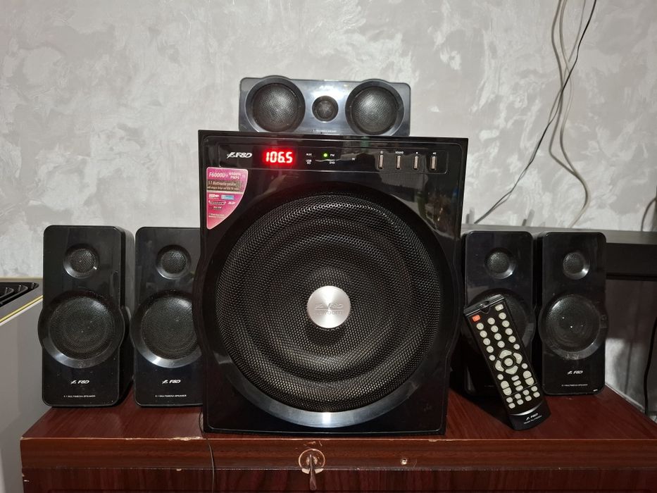 Колонка домашний кинотеатр мини  ишлаши идеально