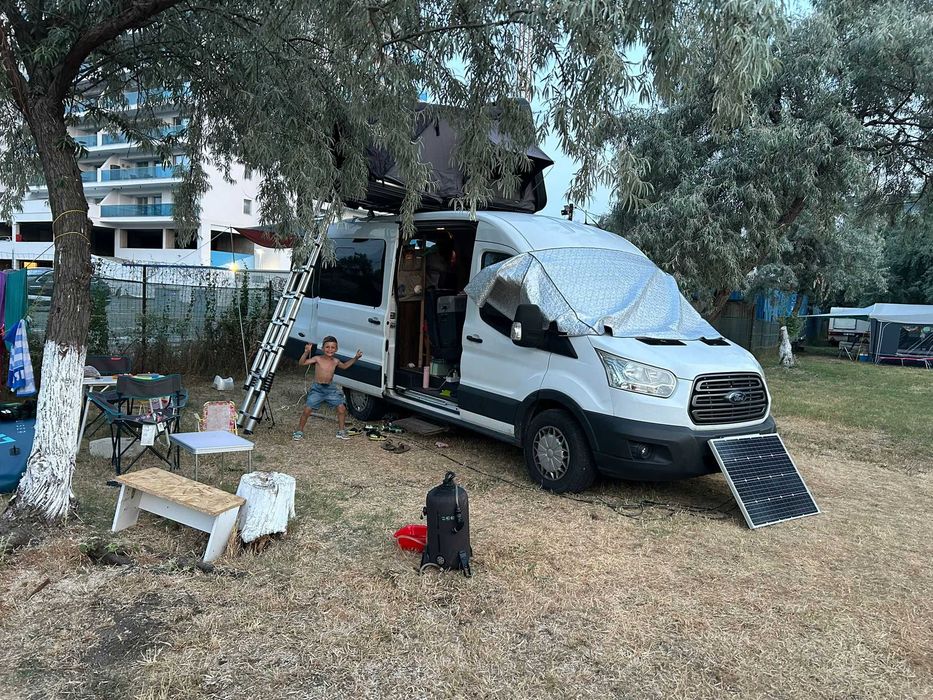 Ford Transit 4x4 8+1 – vehicul ideal transport persoane / munte / business