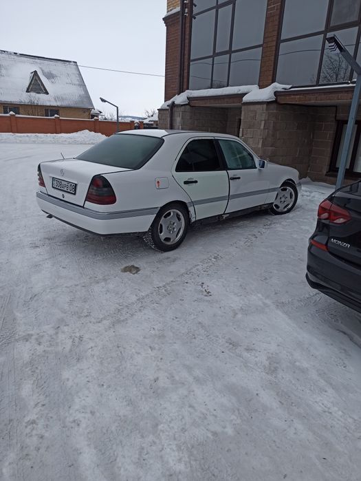 Продам мерса в хорошем состоянии