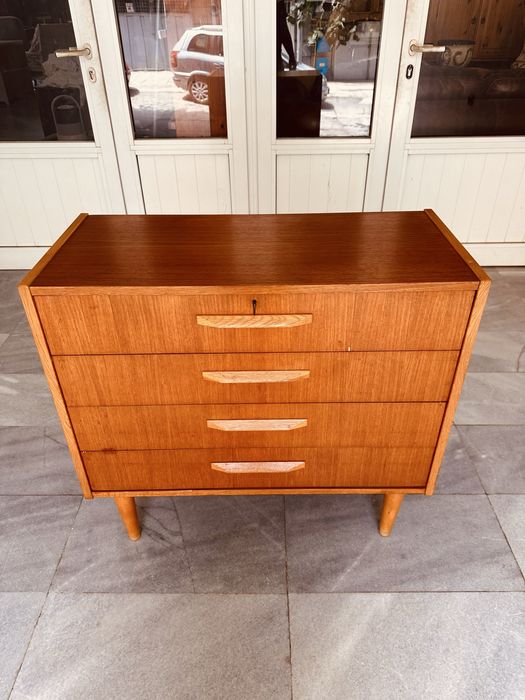Скандинавски Mid-Century скрин в стил Kai Kristiansen / Danish Modern, 1960-те години“