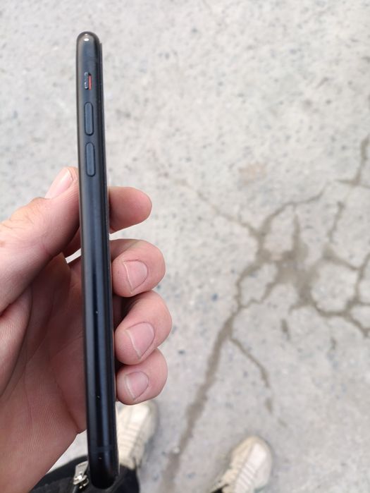 IPhone xr xotira 128