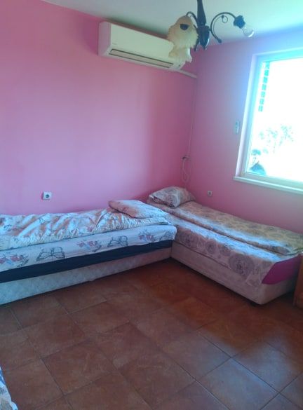 легла под наем гр. Костинброд,нощувки, стаи под наем за работници