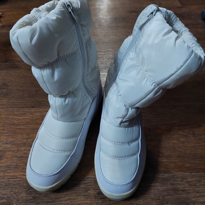 Продам зимние сапожки