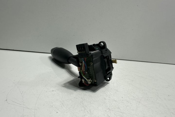 Maneta semnalizare A2215403345 Mercedes-Benz S-Class W221 seria