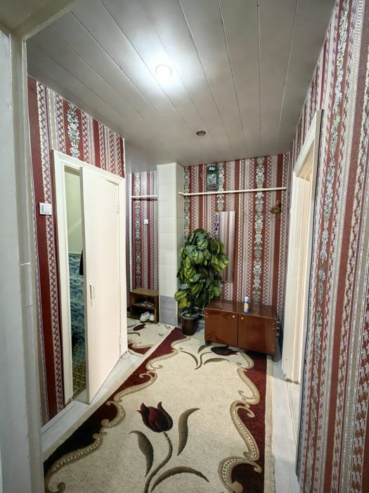 Продам уютную трёхкомнатную квартиру в Пятом Микрорайоне.