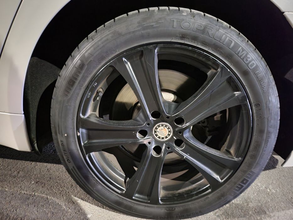 18 ки 5х120 със нови летни гуми момо 245.45.18