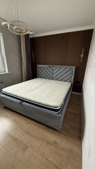 Продам 2х спальную кровать