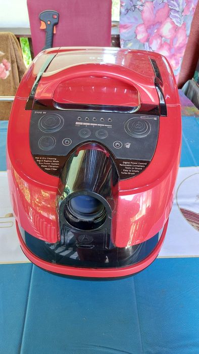 Aspirator cu spalare