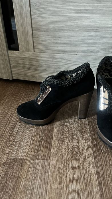 Ботильоны замшевые