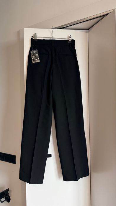 Uniqlo Pleated wide trousers - Pantaloni eleganți / Mar. XXS / NOI cu eticheta / Preț inițial 40€ = 200 lei