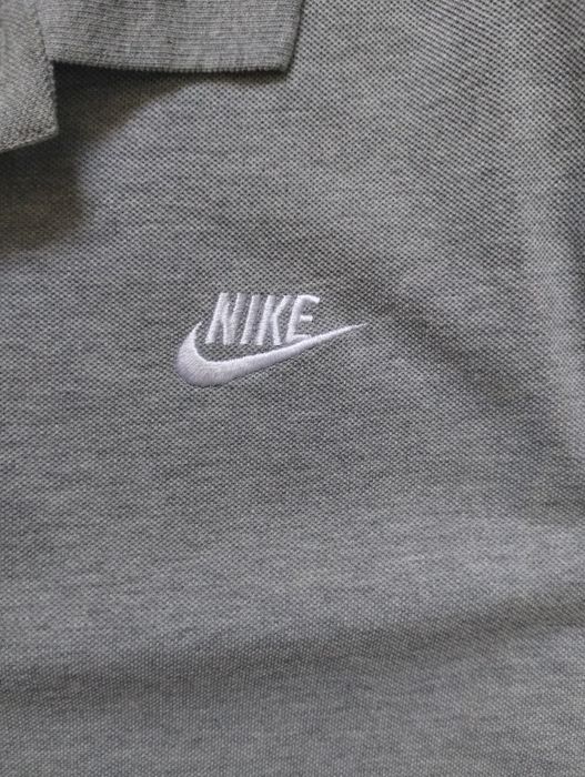 Tricou Nike cu guler