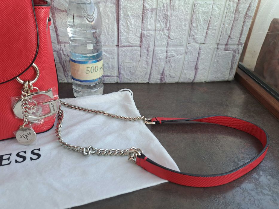 дамска чанта,GUESS-малка червена чантичка,гес,нова