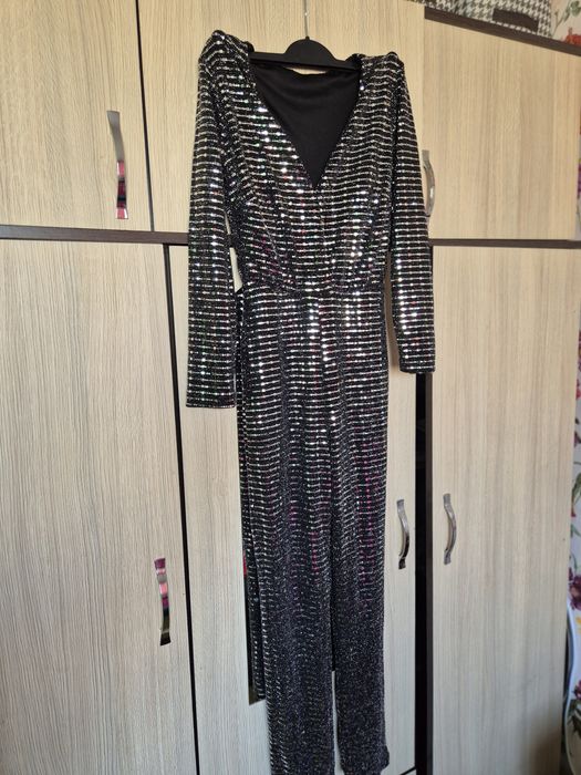 Salopetă argintie de ocazie