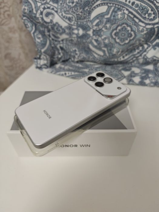 Honor WIN, 16/512, ca nou. 10000mAh, Vand/schimb