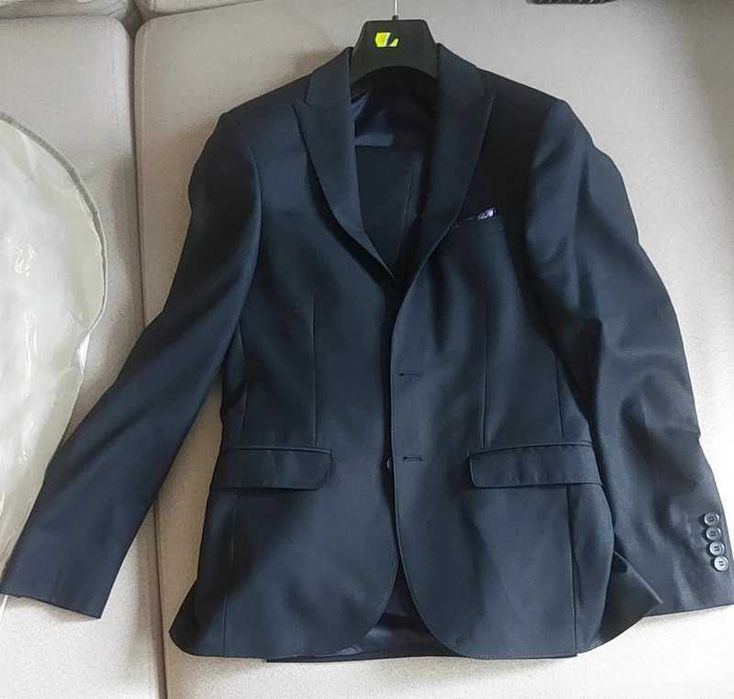 Costum elegant bărbați