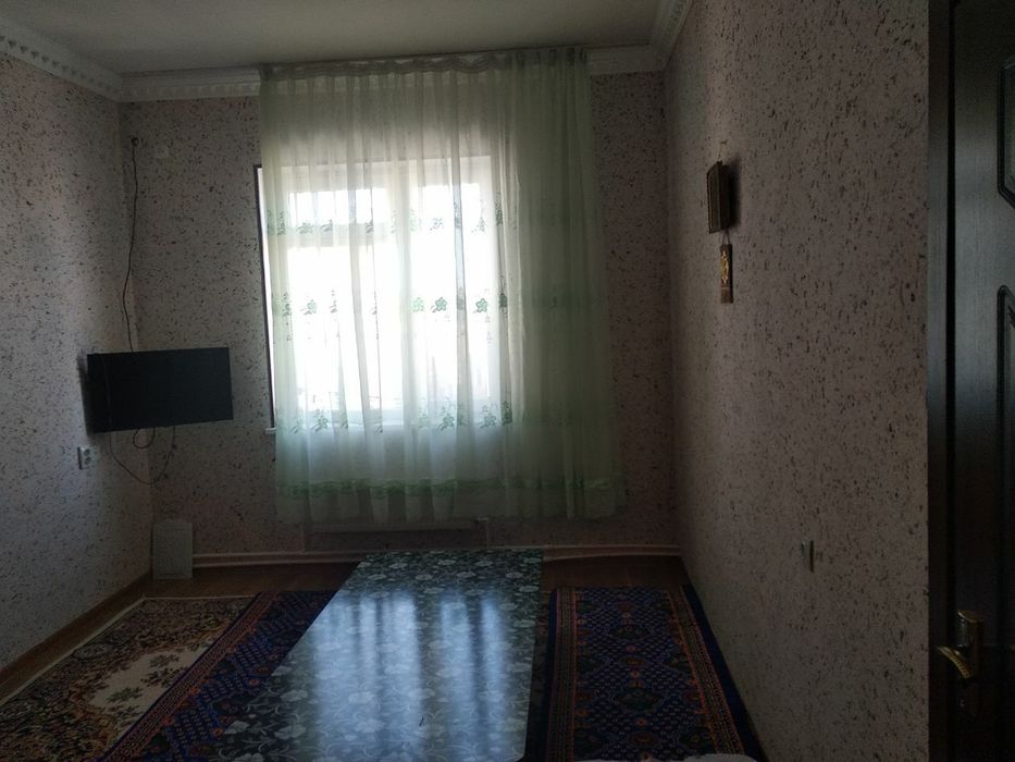 Срочно продаётся 2х ком квартира на 4-этаже навостройка