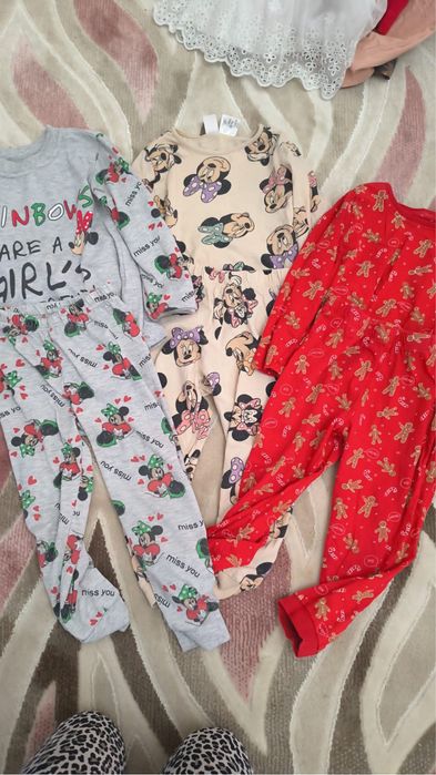 Lot pijamale fetita