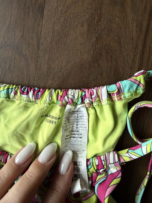 Бански Calzedonia 2 части (ЧИСТО НОВИ)