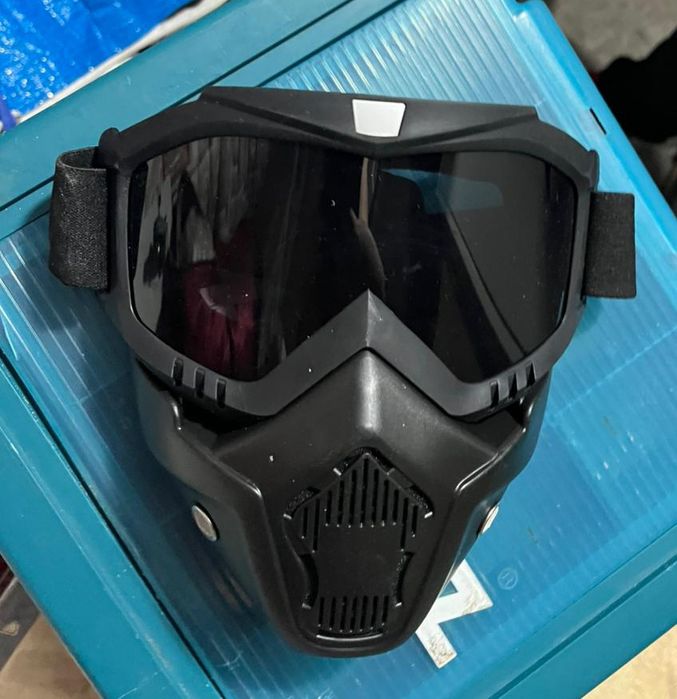 Защитная маска мотоциклетная