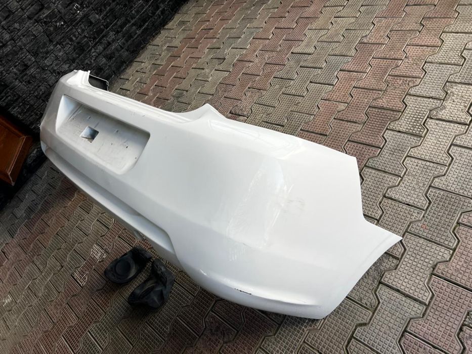 Задний бампер Peugeout 301