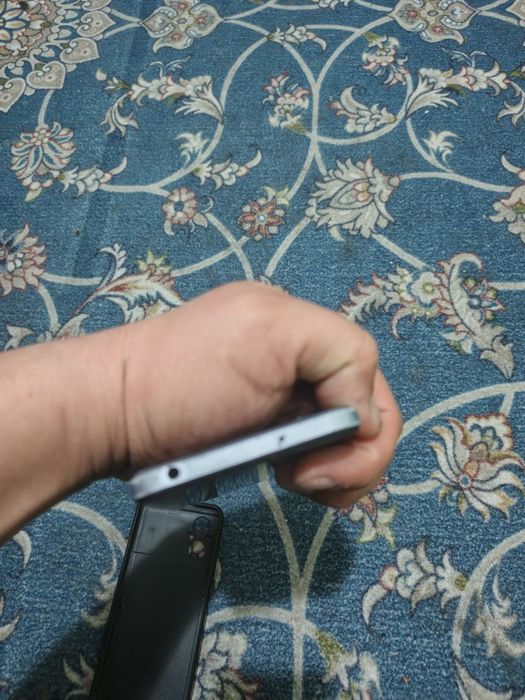 Редми 11 R сотилади