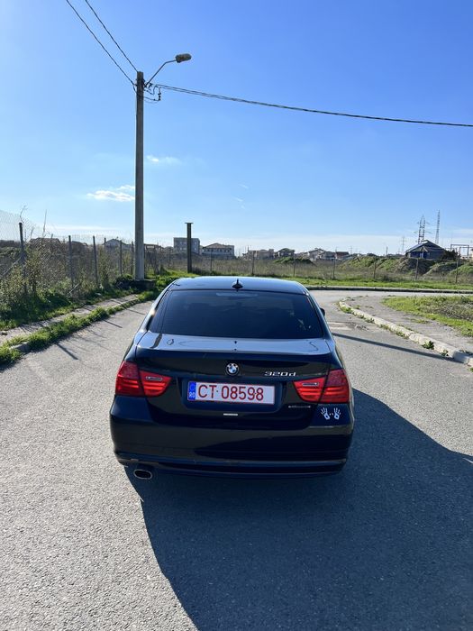 BMW E90 320d LCI