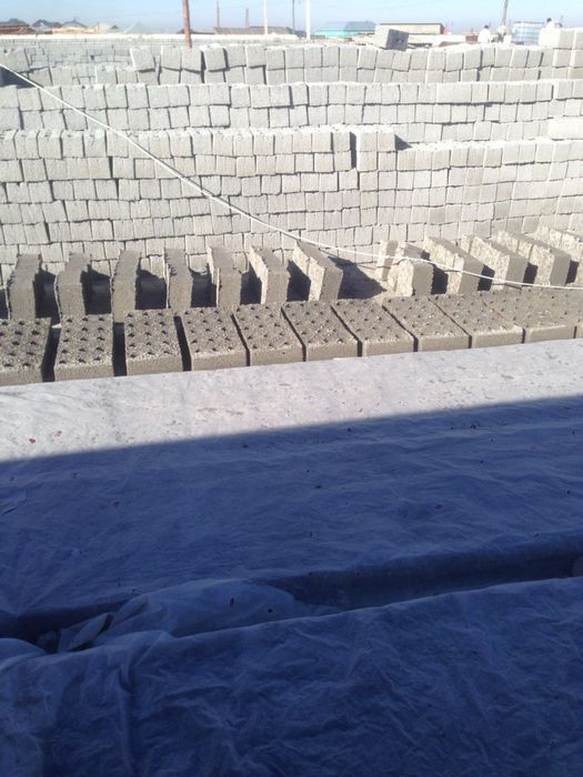 Шлакоблок строительный