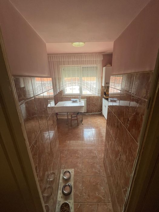Vând apartament cu 3 camere