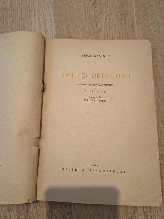 Cărți vechi...Emil și cei gemeni...Emil și detectivii
