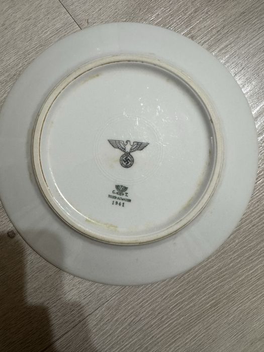 Антикварная тарелка, большая , немецкая 1941 год