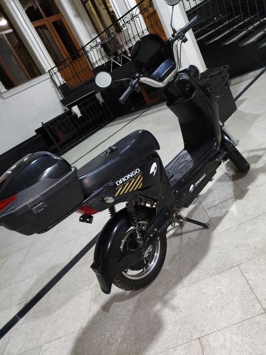 Dronga elektro skuter