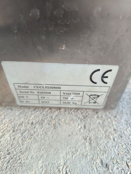 Професионален кухненски робот Apexa 750W (за заведения и кулинария)