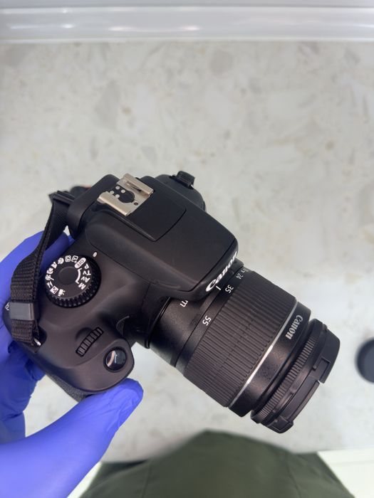 Canon EOS 4000D (zavod komplekt)