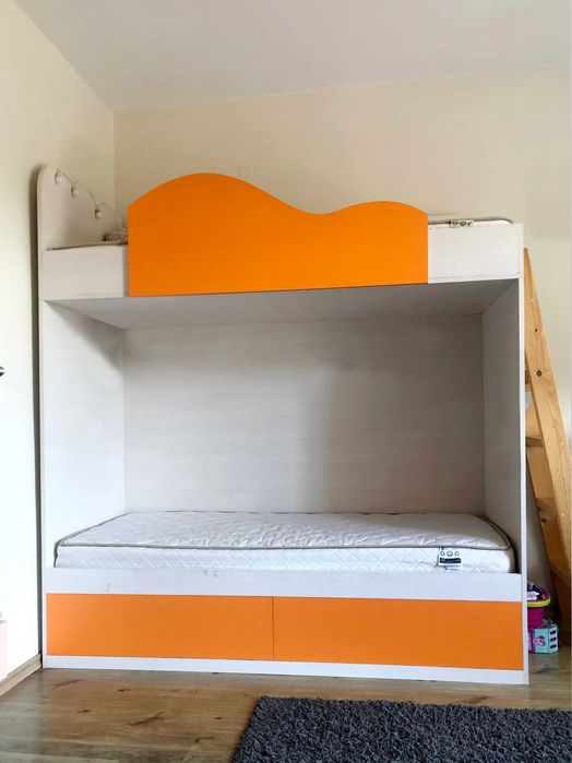 Двуетажно детско легло