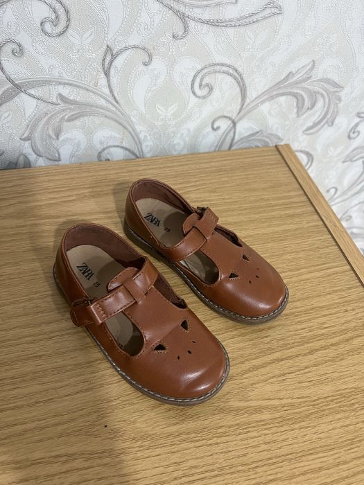 Продам сандали зара 25-26 размер