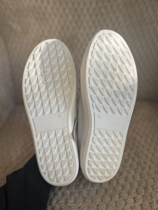 Нови дамски кецове 39