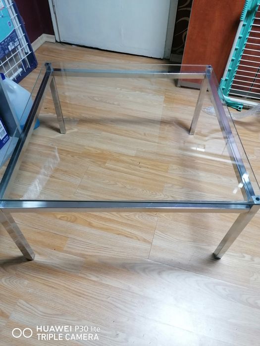 Хлна маса алуминий и стъкло