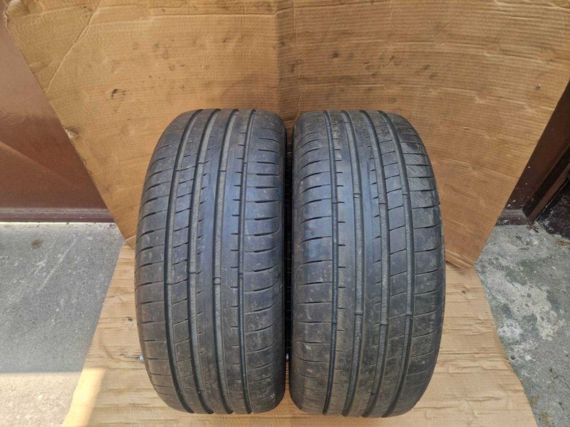2 Goodyear R18 245/45
летни гуми 
DOT4423