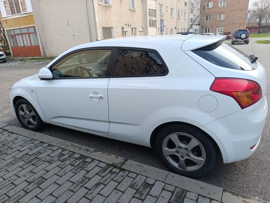 Vând KIA automată în stare foarte bună