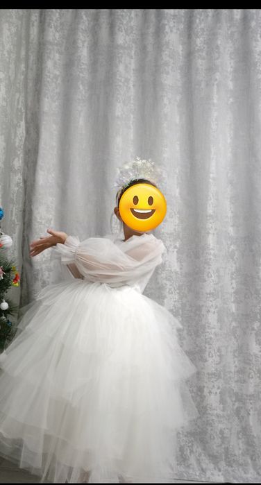 Продам белое платье