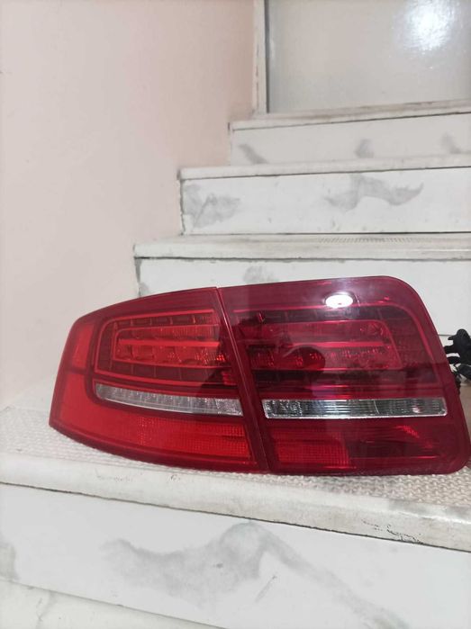 AUDI A8 D3  комплект фейслифт стопове