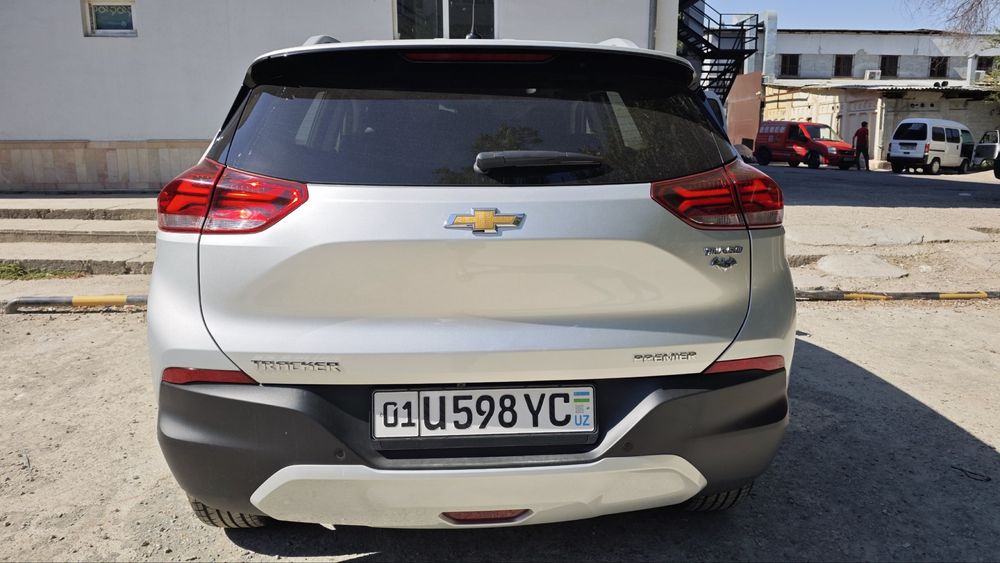 Продам Tracker 2 premier plus