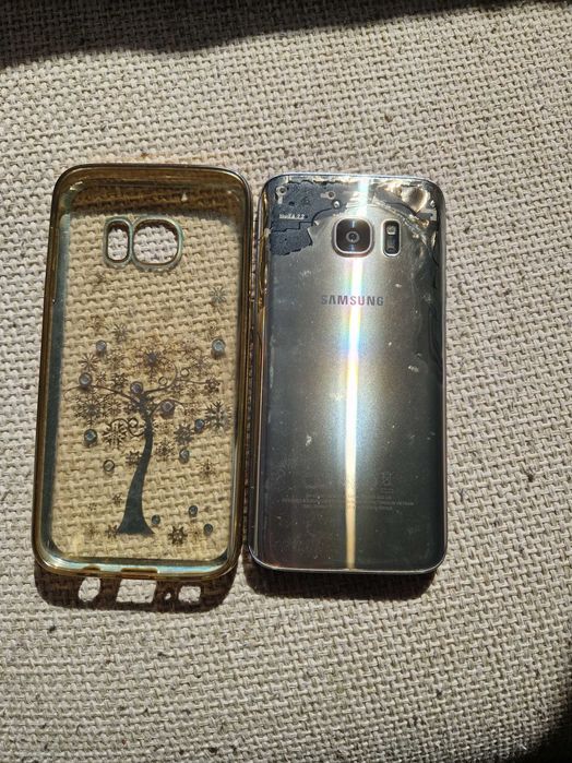 Телефон Samsung S7