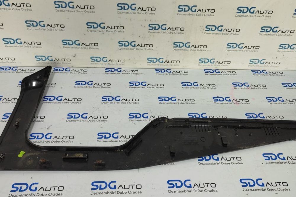 Ornament ușa dreapta fata 6c16v22370 Ford Transit 2000-2013