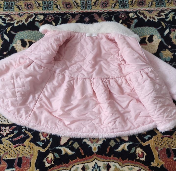 Blanita roz fetita  4 ani