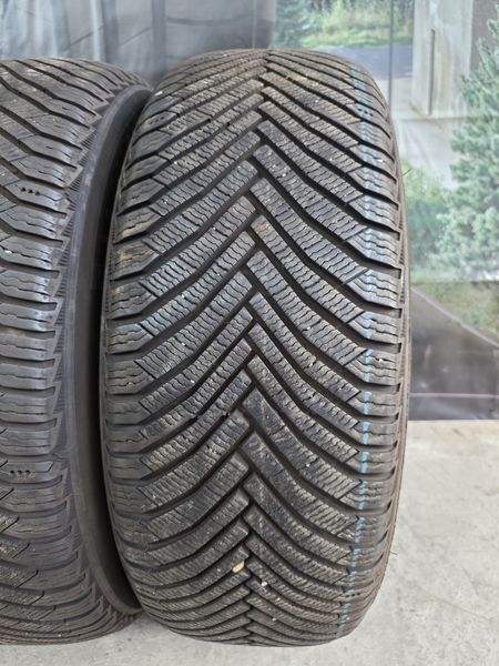 235/55/18 MICHELIN 4бр