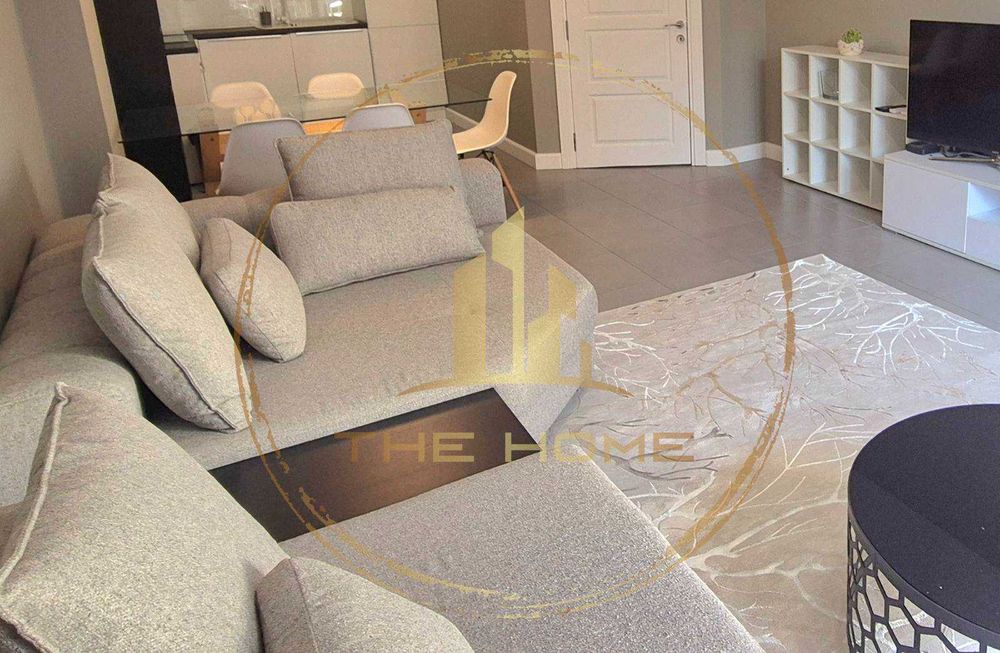 Дава се под наем Тристаен апартамент в Варна, Център - 100 кв.м за 980 € - Снимка #1